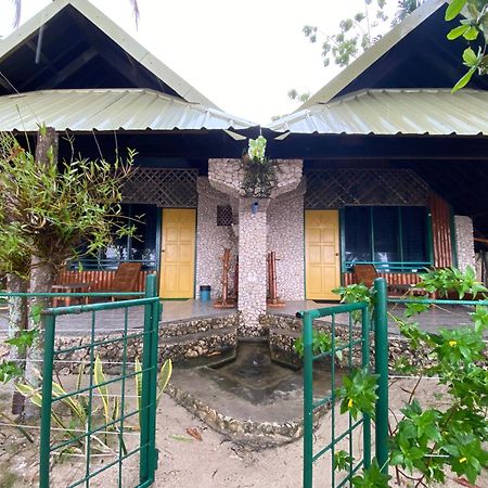 Ravenala Beach Bungalows Moalboal Eksteriør billede