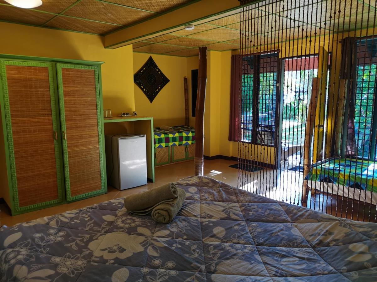 Ravenala Beach Bungalows Moalboal Eksteriør billede