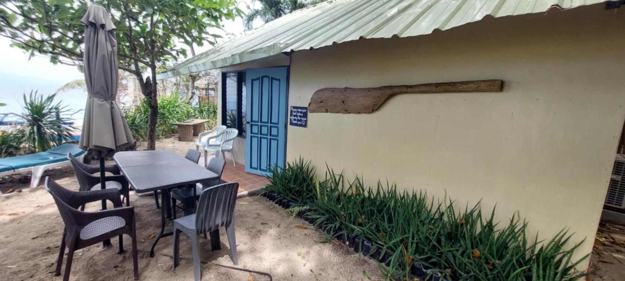Ravenala Beach Bungalows Moalboal Eksteriør billede