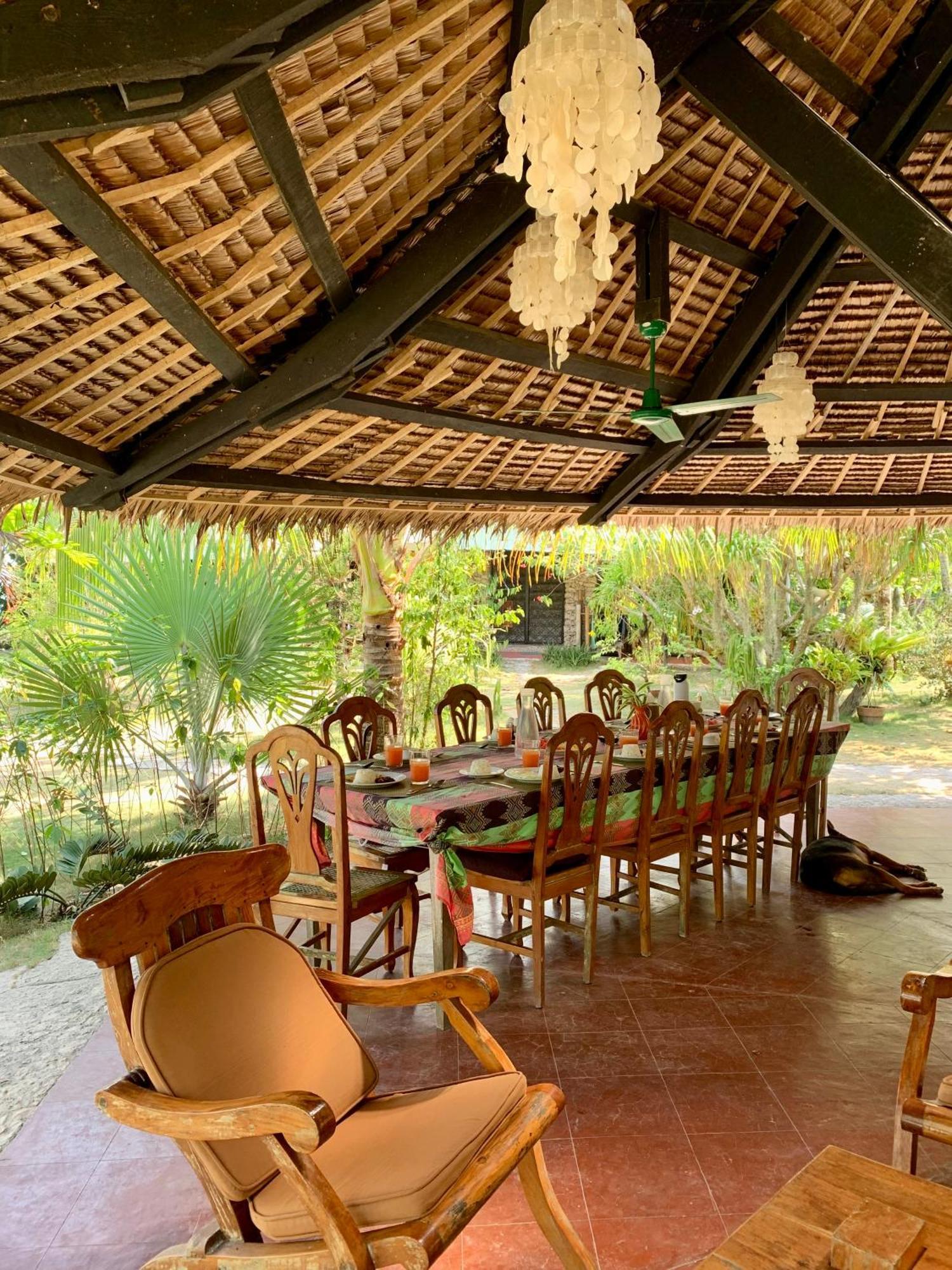 Ravenala Beach Bungalows Moalboal Eksteriør billede