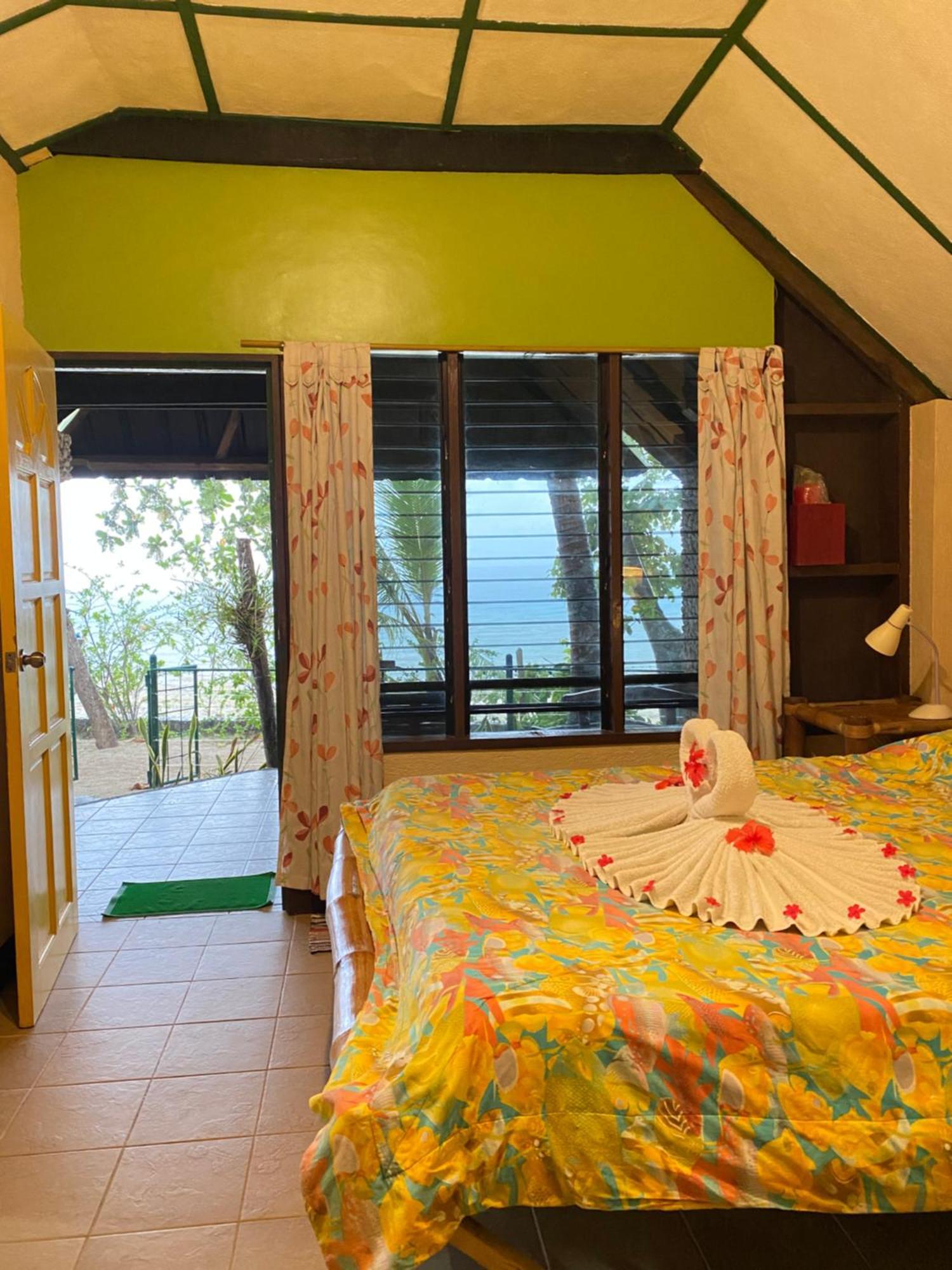Ravenala Beach Bungalows Moalboal Eksteriør billede