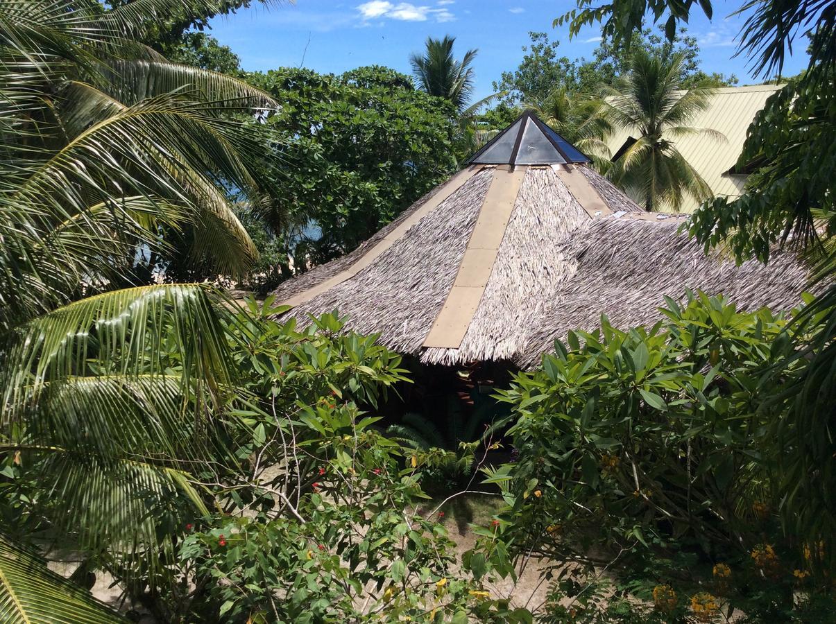 Ravenala Beach Bungalows Moalboal Eksteriør billede